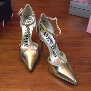 Sam & Libby Gold heels. SIZE: 7